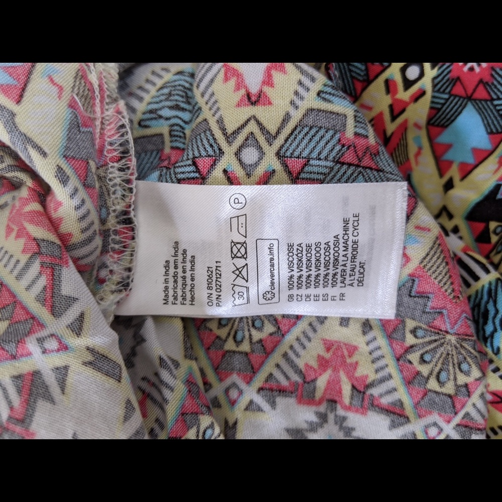 H&M Divided Aztec Print Dress - Picture 6 of 6